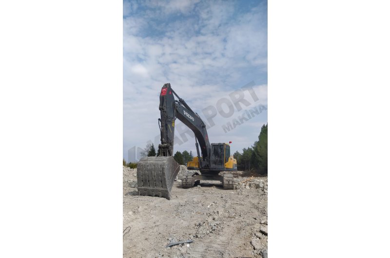 2015 VOLVO  EC 300 DL-TEMİZ-0532 303 0550