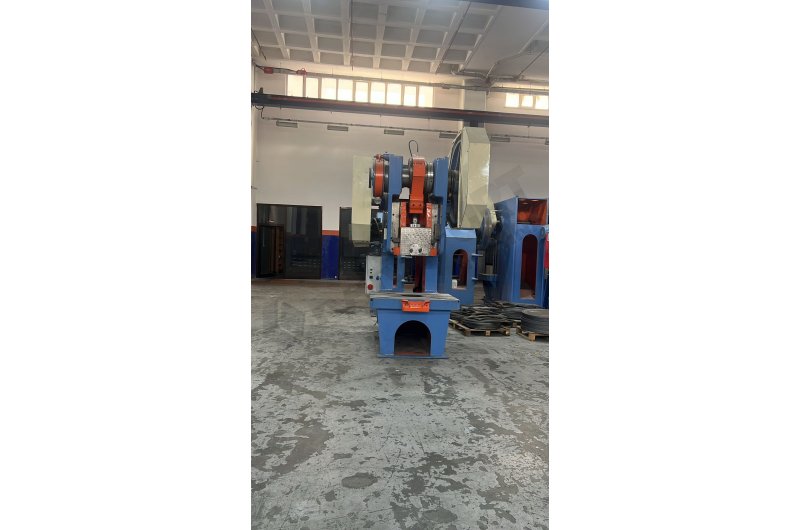 250 Ton C Tip Eksantrik Pres Tezgahı
