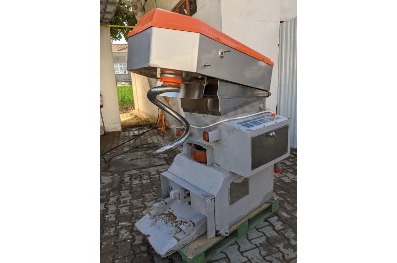 HAMUR YOĞURMA MAKİNESİ (MOBİL MİKSER) 250 KG HAMUR KAPASİTESİ