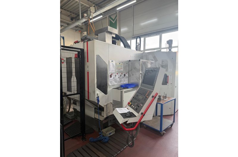 Hermle C-30U 5 Eksen CNC İşleme Merkezi + 3R Robot + Takımlar