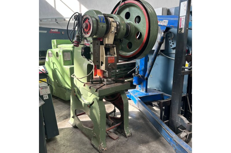ÖNERSAN MARKA 25 TON DÖKÜM GÖVDE EKSANTRİK PRES