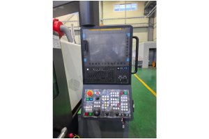 12 inç ve Ara Yataklı Doosan Puma GT 3100L CNC Torna Tezgahı
