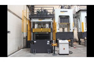 200 Ton Kapasiteli 4 Kolonlu Hidrolik Çift Etkili (Sıvama) Presi