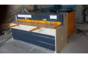 2050 x 3mm Rediktörlü Giyotin Makas - Guillotine Machines