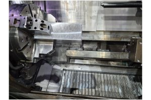 21 inç Doosan Puma 400LB Ara Yataklı CNC Torna Tezgahı-2013