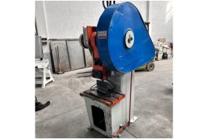 30 TON ÇELİK GÖVDE EKSANTRİK PRES
