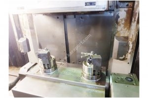 5 Eksen Stama MC526 Çift Tabla Spindle Divüzör CNC İşleme R-2440