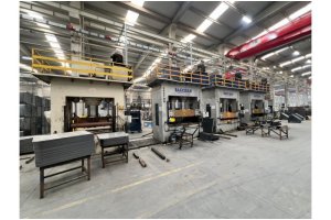 500 Ton Sıvama Pres Bagcısan Marka  Tabla 2100 x1500mm