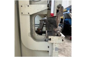 BAYKAL MARKA 2600 X 4 MM CNC HİDROLİK ABKANT PRES 1996