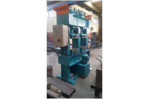 Çift Gözlü Kauçuk Presi - Double-Eyed Tire Press
