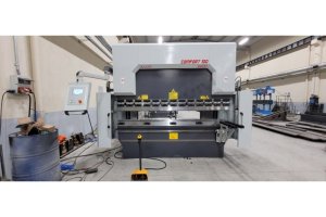 CONFORT 2600mm 100 Ton 3 Eksen LİNDA Machine Abkant Pres