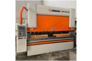 ERMAKSAN MARKA 3 METRE 135 TON 4 EKSEN CNC HİDROLİK ABKANT PRES