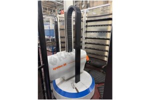 Hermle C-20U 5 Eksen CNC İşleme Merkezi + 3R Robot + Takımlar