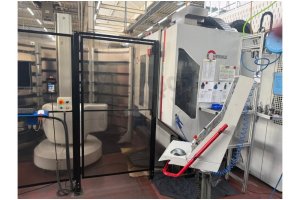 Hermle C-20U 5 Eksen CNC İşleme Merkezi + 3R Robot + Takımlar