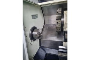 HWACHEON Hi-TECH 200A 8 İnç Torna Tezgahı-2015