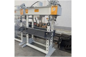 KUMAK MARKA 150 TON GEZER PİSTONLU HİDROLİK ATÖLYE PRESİ SIFIR
