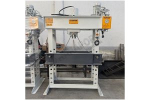KUMAK MARKA 150 TON GEZER PİSTONLU HİDROLİK ATÖLYE PRESİ SIFIR