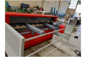 LRGM 2050 x 6mm Rediktörlü Nc Kontrollü 750mm LİNDA Machine