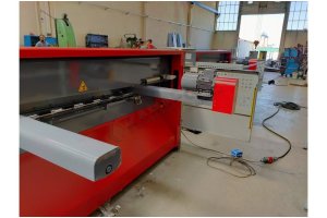 LRGM 2050 x 6mm Rediktörlü Nc Kontrollü 750mm LİNDA Machine