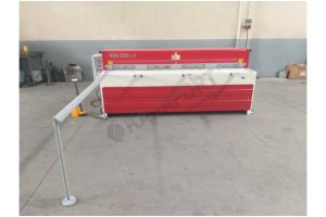 LRGM 2550 x 3mm Rediktörlü LİNDA Machine Marka Giyotin Makas