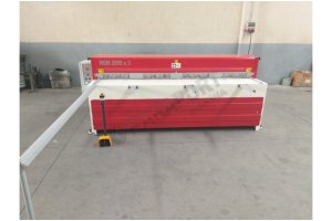 LRGM 2550 x 3mm Rediktörlü LİNDA Machine Marka Giyotin Makas