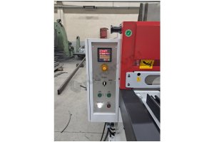 LRGM 3050 x 4mm  NC Kontrollü Rediktörlü Giyotin Makas LİNDA MAC
