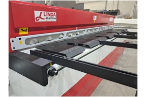LRGM 3050 x 4mm  NC Kontrollü Rediktörlü Giyotin Makas LİNDA MAC