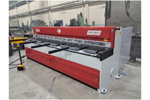 LRGM 3050 x 4mm  NC Kontrollü Rediktörlü Giyotin Makas LİNDA MAC