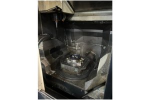 Makino V-55-5X 5 Eksen CNC Dik İşleme Merkezi-2001