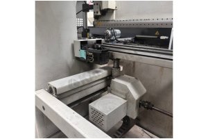 MVD MARKA 3 X120 TON 8 EKSEN CNC HİDROLİK ABKANT PRES